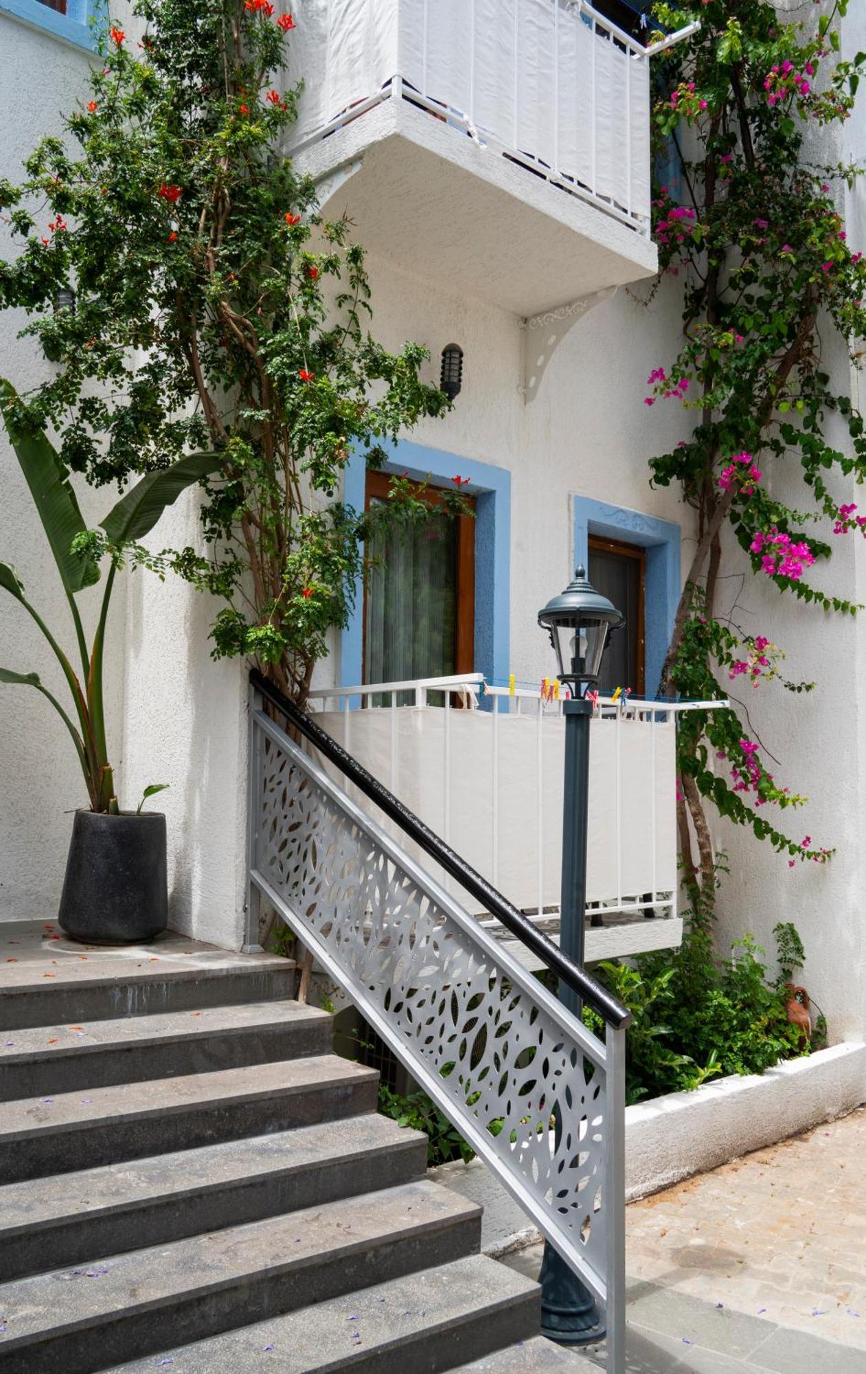 Manuela Boutique Hotel Bitez Exterior photo